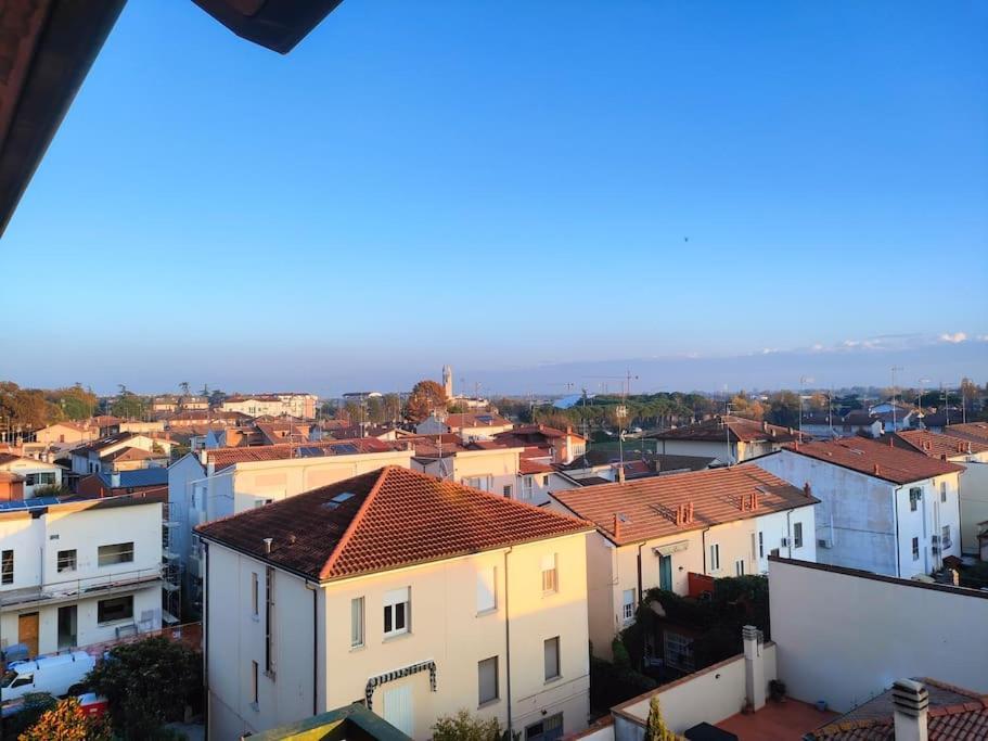 Attico A 2 Passi Dalla Stazione E Centro Storico Ravenna Exterior foto